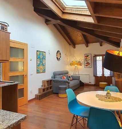 Ferienwohnung Cal Tranquil Camprodon, Acollidor Atic Al Centre Exterior foto